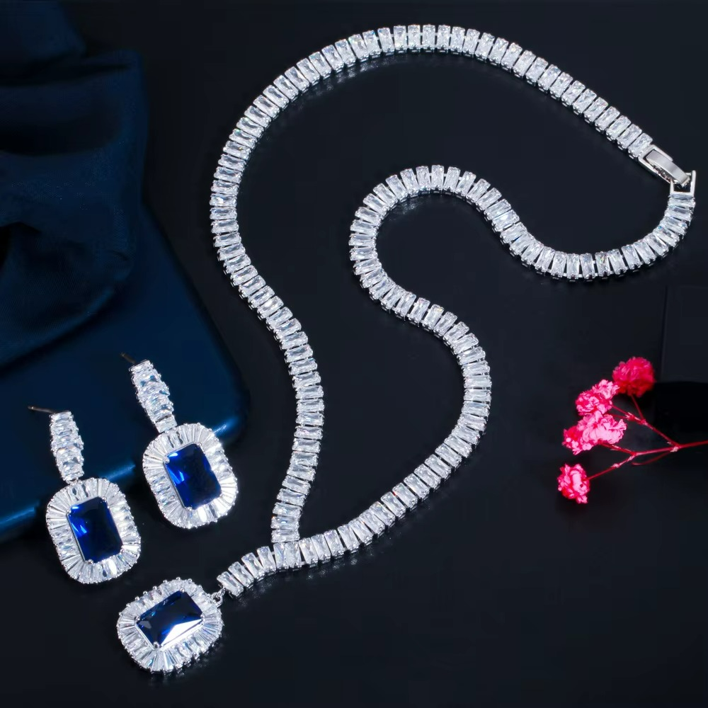 Women Jewelry Set Dinner Party Trending Platinum Necklace Earrings