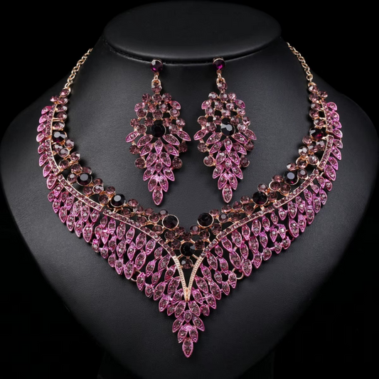 Vintage-Inspired Necklace and Earring Set for Sophisticated Women ( Set of 4 )