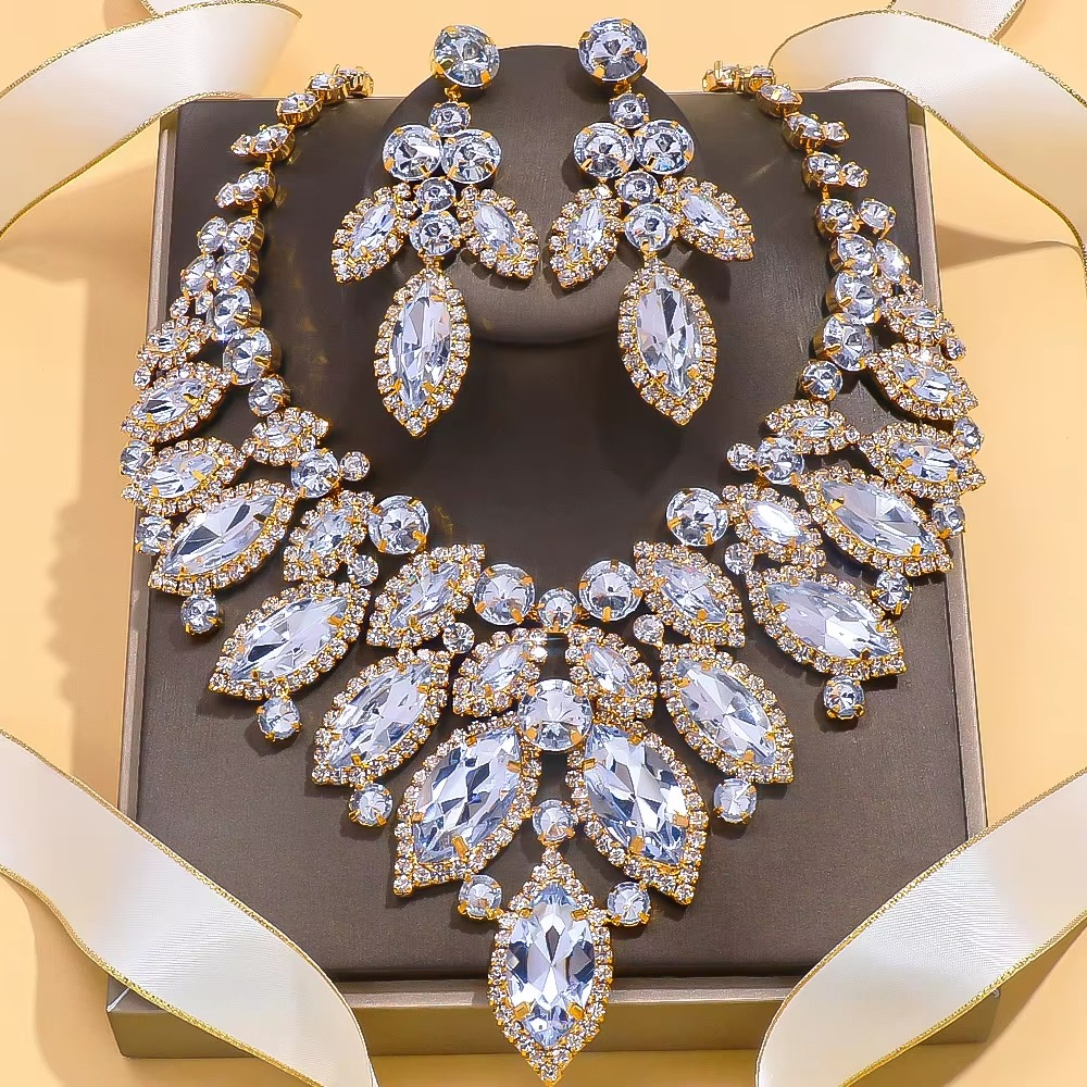 Best Seller 2025 Bridal Rhinestone Necklaces Wedding Jewelry Sets for Women Fashion